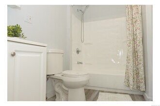 59 Ward St in Waterbury, CT - Building Photo - Building Photo