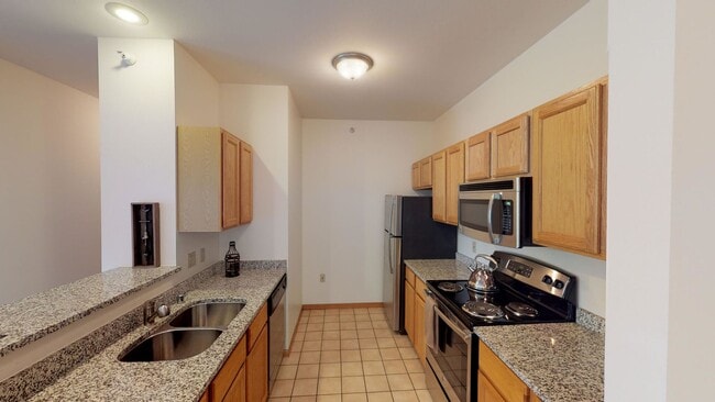 2899 Mickelson Pky in Fitchburg, WI - Building Photo - Building Photo