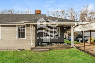 30 Smythe St in Belton, SC - Building Photo