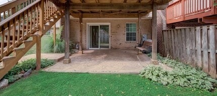 21107 Twinridge Square in Sterling, VA - Foto de edificio - Building Photo