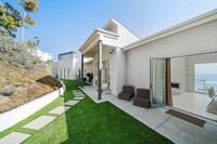 20782 Rockpoint Way in Malibu, CA - Building Photo - Building Photo