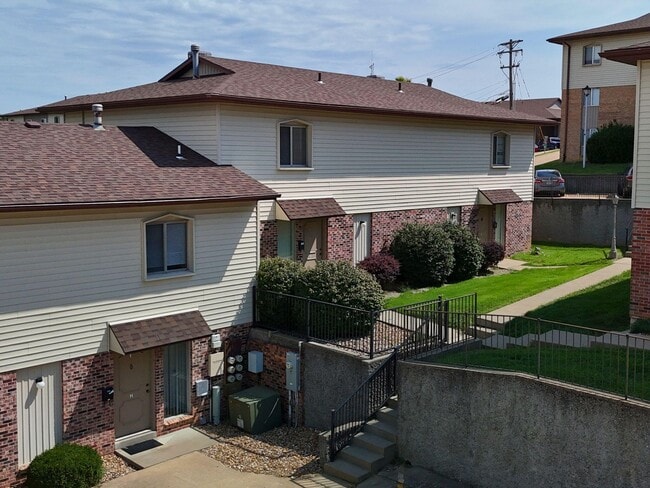 property at 903 Southwest Blvd