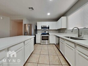 1549 Tan Tara Trl in Jacksonville, FL - Building Photo - Building Photo