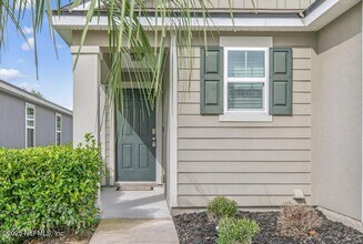 8387 Cape Fox Dr in Jacksonville, FL - Foto de edificio - Building Photo