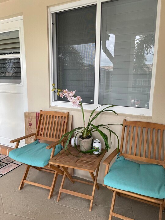 2131 NE 42nd Ct-Unit -210e in Lighthouse Point, FL - Foto de edificio