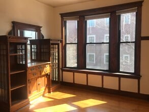 1434 W Fullerton Ave in Chicago, IL - Foto de edificio - Building Photo
