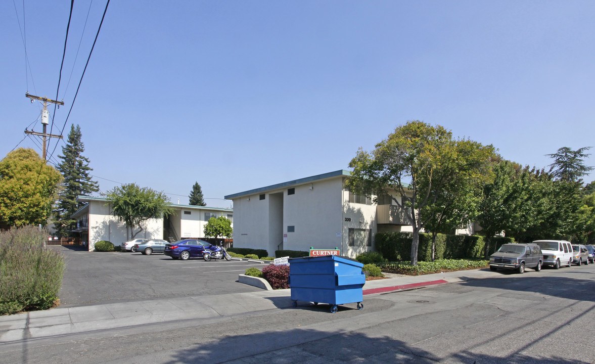 Curtner Apartments in Palo Alto, CA - Building Photo