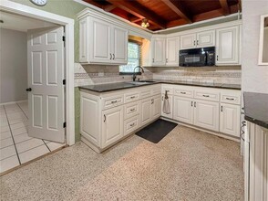2909 Lynnhurst St in Sarasota, FL - Building Photo - Building Photo
