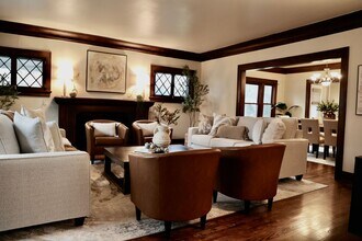 801 W 56th St in Kansas City, MO - Building Photo - Building Photo