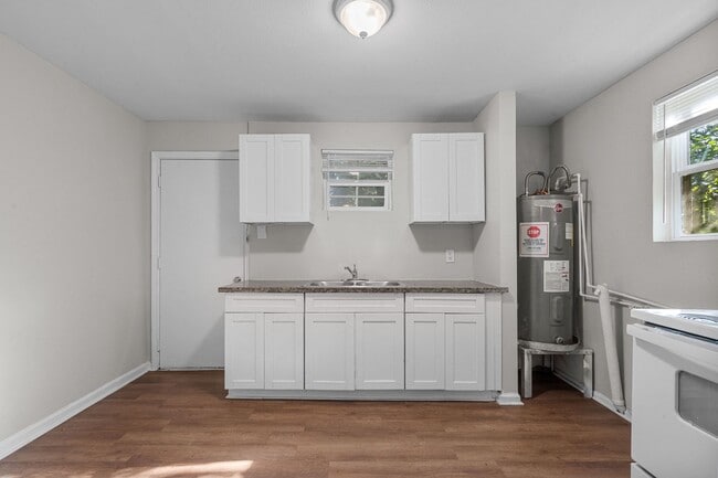 2328 Boss St in La Marque, TX - Building Photo - Building Photo