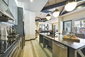 SETA in La Mesa, CA - Building Photo - Building Photo