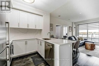 18-518 Rean Dr in Toronto, ON - Building Photo - Building Photo