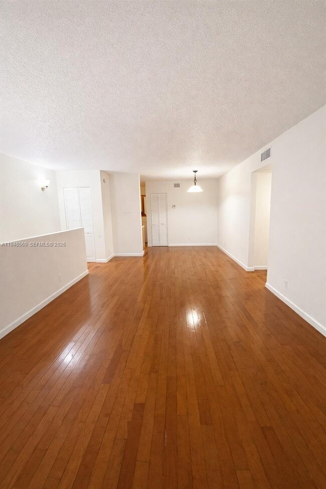 102 Gardens Dr in Pompano Beach, FL - Building Photo - Building Photo