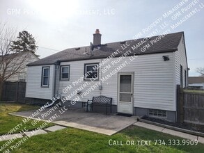 832 Hudson St in Wyandotte, MI - Building Photo - Building Photo