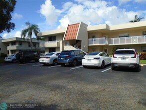 3165 NE 48th Ct-Unit -110 in Lighthouse Point, FL - Building Photo - Building Photo