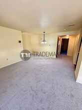 302 Lincoln Ave in Ephrata, PA - Building Photo - Building Photo