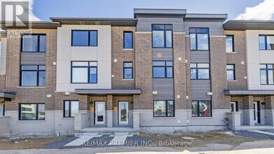 1695 Dersan St in Pickering, ON - Building Photo - Building Photo