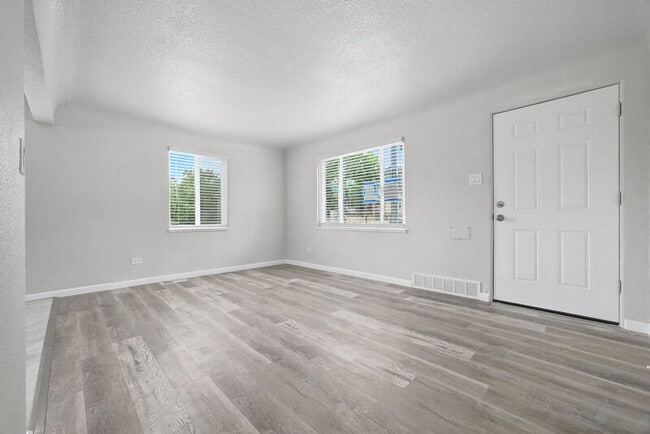 4600 Zuni St in Denver, CO - Building Photo - Building Photo