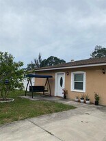 2453 Ridge Ave in Sarasota, FL - Building Photo