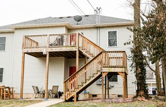 831 W Walnut St, Unit 104 in Springfield, MO - Building Photo - Building Photo