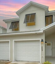 3940 Playa Del Sol Dr in Rockledge, FL - Building Photo