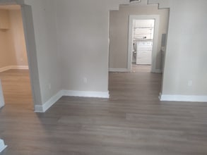 905 E Osborne Ave in Tampa, FL - Building Photo - Building Photo