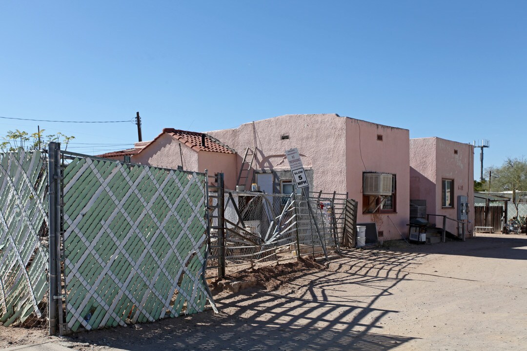 6414-6428 S Fontana Ave in Tucson, AZ - Building Photo