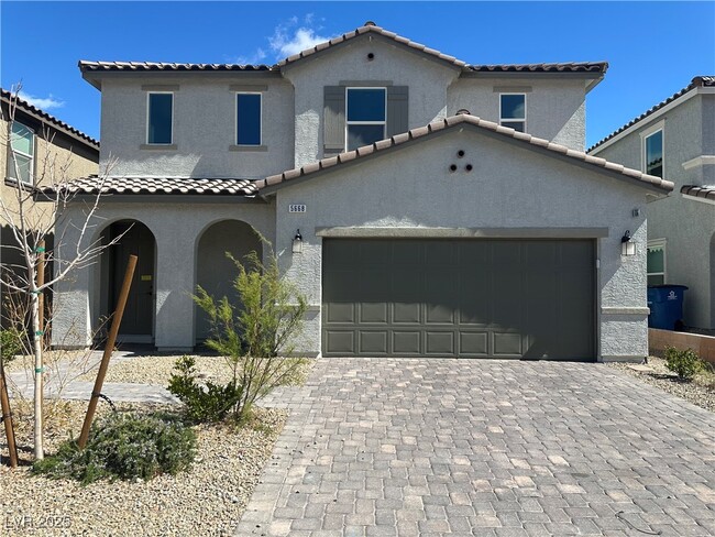 5668 Hill Spire St in Las Vegas, NV - Building Photo - Building Photo