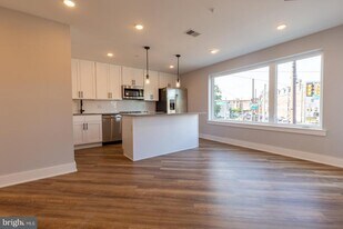3965 Lancaster Ave in Philadelphia, PA - Building Photo
