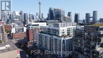 525 Adelaide St W in Toronto, ON - Building Photo