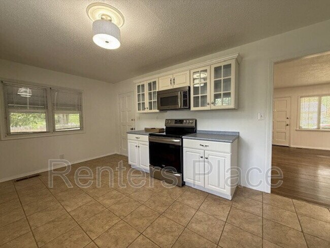 22 E 53rd Pl in Tulsa, OK - Building Photo - Building Photo