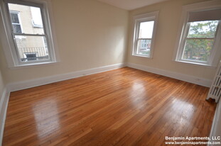 1330 Commonwealth Ave, Unit 24 in Boston, MA - Building Photo
