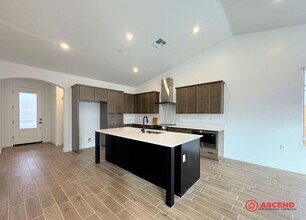 7517 Lemon Mdw Pl in Bakersfield, CA - Building Photo - Building Photo