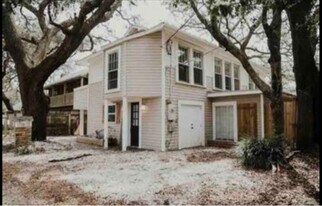 7 Odess Ln in Pensacola, FL - Building Photo