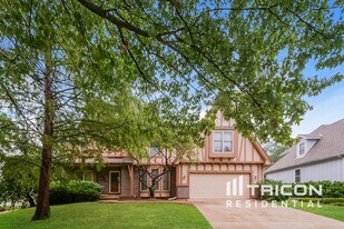 15841 W Beckett Ln in Olathe, KS - Building Photo