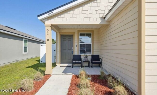 6110 Bucking Bronco Dr in Jacksonville, FL - Building Photo - Building Photo