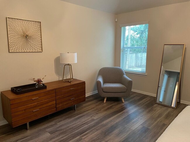 property at 31 W Spindle Tree Cir