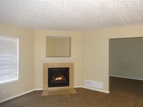 1124 Waterview Ct in Blacklick, OH - Building Photo - Building Photo