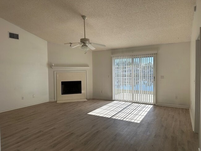 3696 Barbizon Cir N in Jacksonville, FL - Building Photo - Building Photo