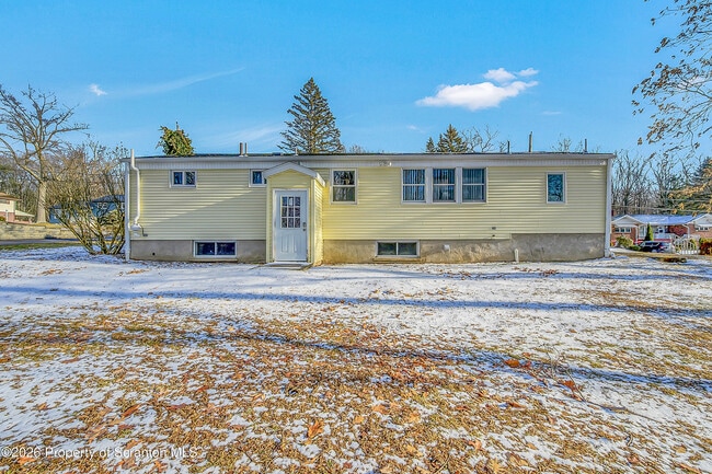 301 Seymour Ave in Scranton, PA - Building Photo - Building Photo