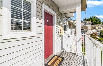 5400 Harbour Pointe Blvd in Mukilteo, WA - Building Photo - Building Photo