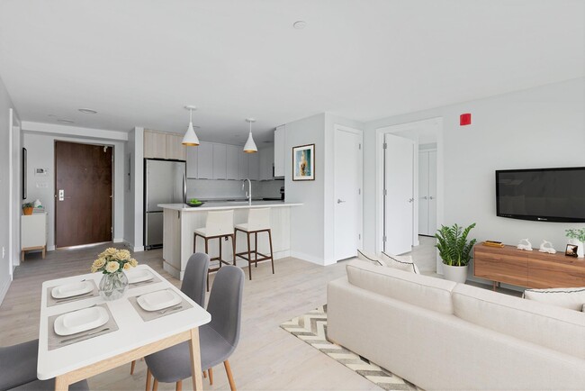 28 Soden St, Unit 5 in Cambridge, MA - Foto de edificio - Building Photo