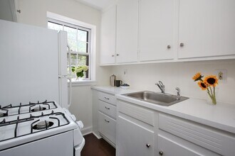 9 Kilsyth Ter, Unit #1 in Boston, MA - Building Photo - Building Photo