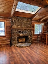 3239 Mosquito Lake Rd in Deming, WA - Building Photo - Building Photo