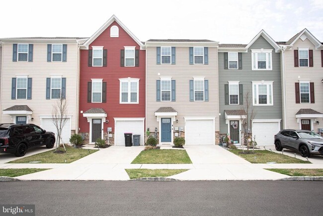 property at 284 Freedom Wy