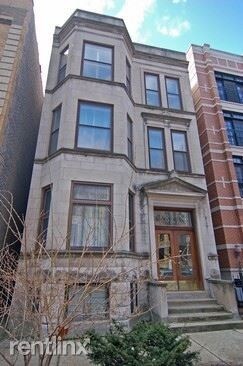827 W Roscoe St-Unit -# 1n in Chicago, IL - Building Photo