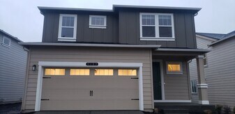 1152 SW Pendleton Way in Port Orchard, WA - Building Photo