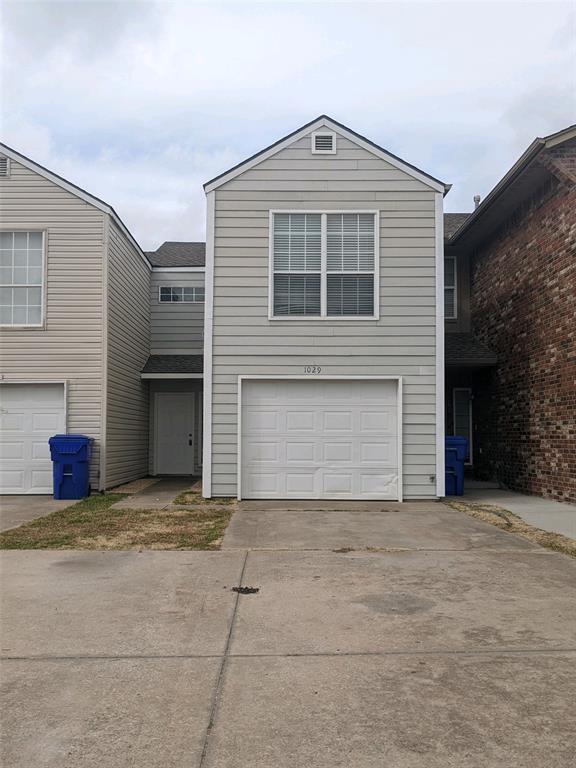 property at 1029 Rambling Oaks Dr