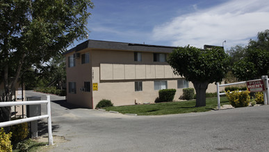 15747 Sueno Ln in Victorville, CA - Building Photo - Building Photo