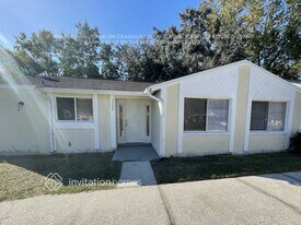 3208 Saddlebrook Ave in Tampa, FL - Building Photo
